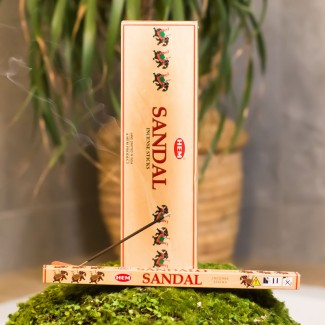 Naturalne kadzidełka INDYJSKIE SANDAŁ (Incense Sticks HEM) opakowanie 8 szt.